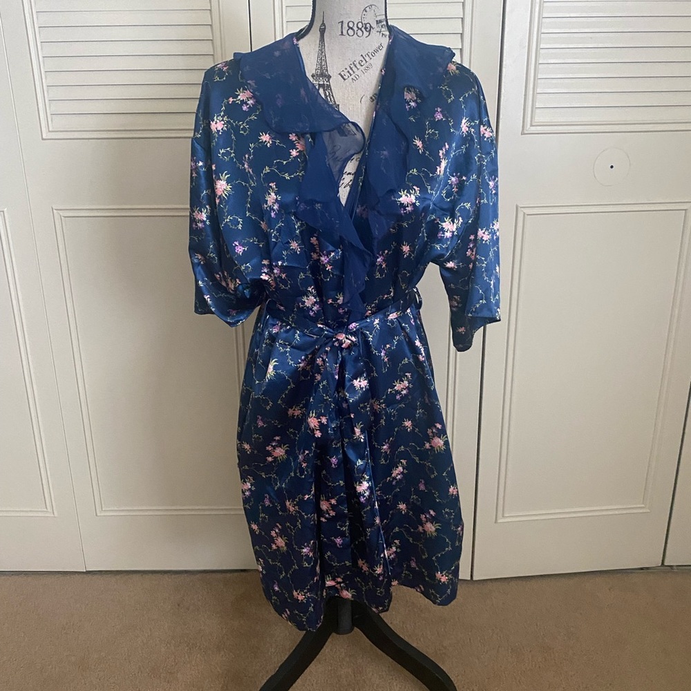 Barbizon navy blue floral satin robe vintage